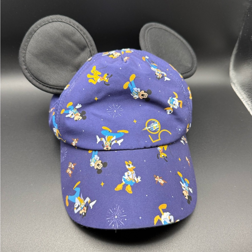 Walt Disney World 50th Anniversary Mickey Mouse & Friends Hat Infant Size